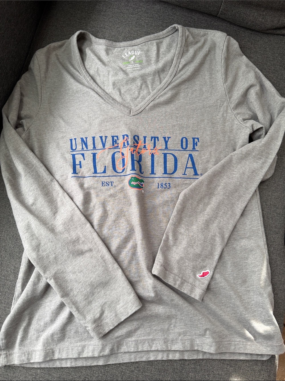 League Gray University of Florida V-Neck Long Sleeve Womens size Large